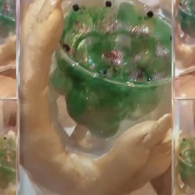 Epoxy artwork You in my hands
